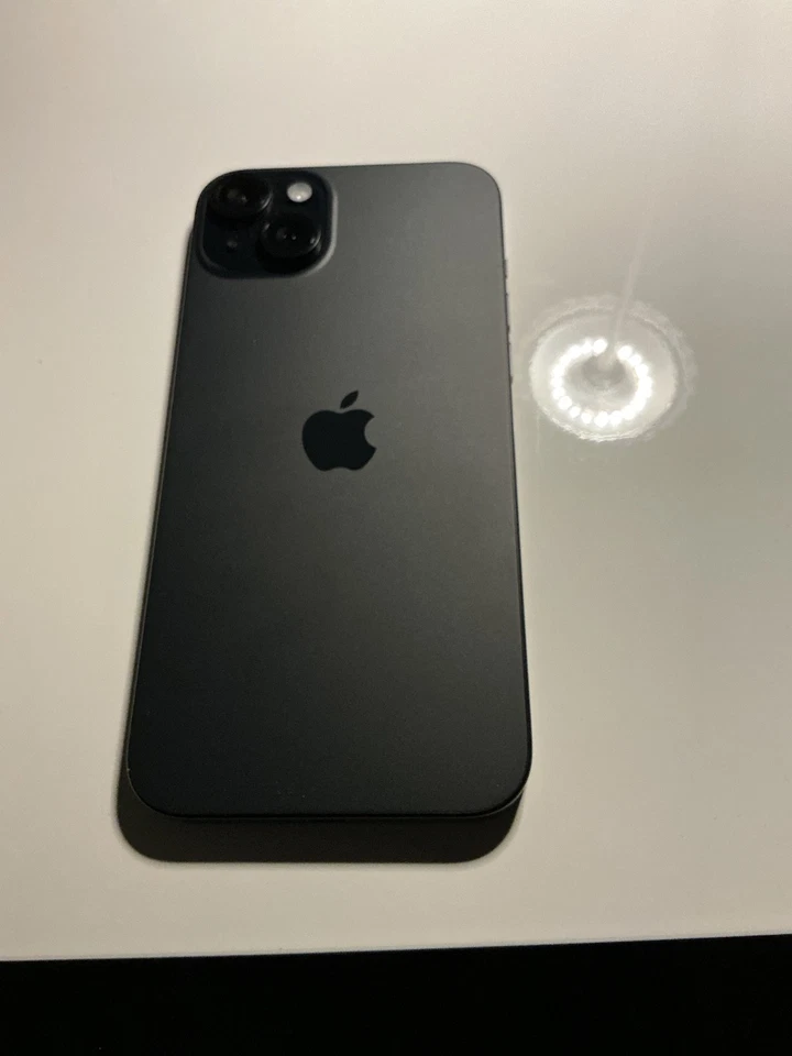 Apple iPhone 15 Plus - 128GB - Schwarz (Ohne Simlock) - TOP Zustand - Bild 2 von 4