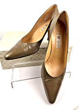 Vintage Gucci Taupe Leather Pumps Italy 39 AA Narrow Pointed Toe Heels w Box