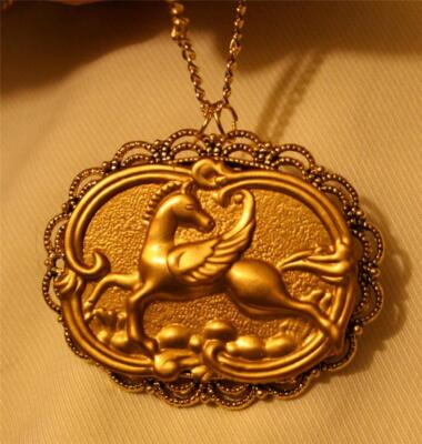 Dainty Scalloped & Swirl Rimmed Pegasus Flying Horse Goldtone Pendant Necklace