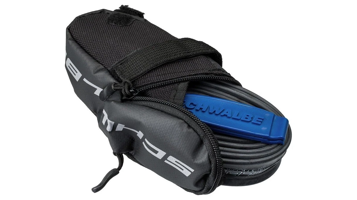 Schwalbe Saddle Bag with 28 inch Inner Tube 2 Tyre Levers Presta