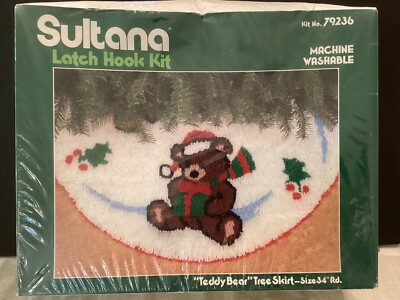 SULTANA , TEDDY BEAR, Christmas Tree Skirt 34  RD.Hook Rug Kit Sealed NEW