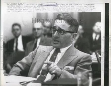 1957 Press Photo Wash DC James Cresents Exec Sec Cleveland Independent Gas