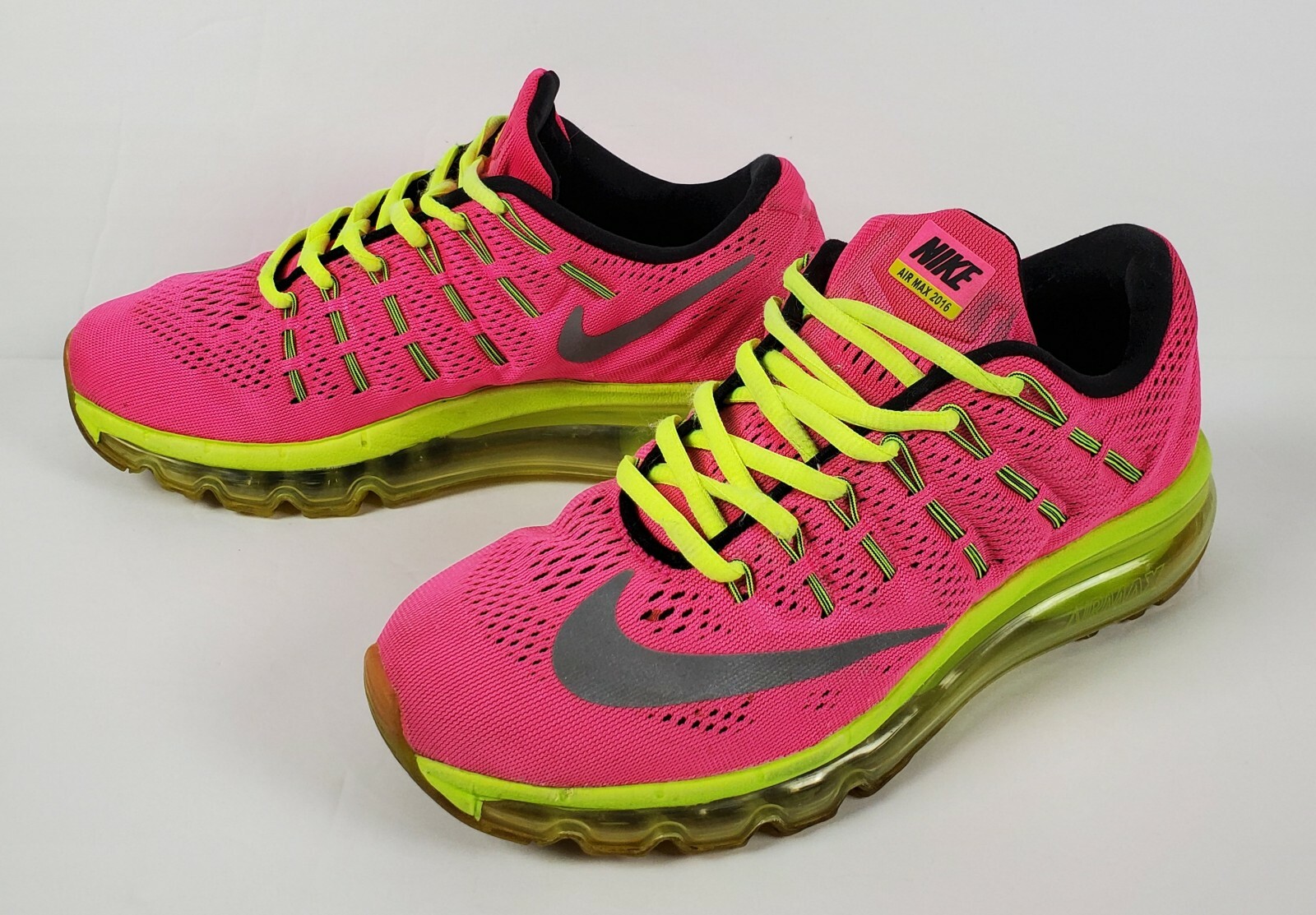 pink running trainers