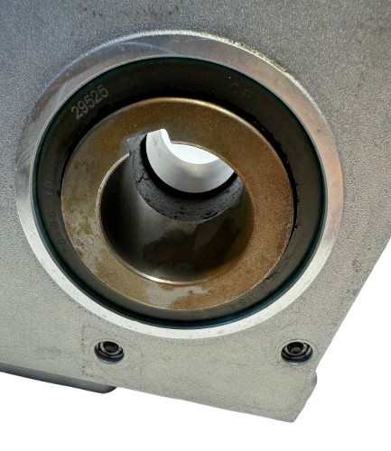 Conedrive Gearing Solutions B081140.WAAQ1 Right Angle Worm Gearbox, AGMA 7S