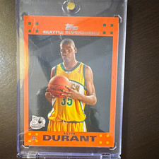 Topps 2007-08 Kevin Durant Rookie RC Seattle Supersonics #2 Basketball Card. rookie card picture