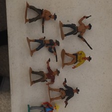 Vintage Lot of 7 Cowboy Western Plastic Figures w/ Guns Rifles, Assorted