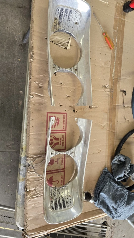 1970 PLYMOUTH FURY LH & RH HEADLIGHT BEZELS PAIR ORIGINAL MOPAR 322 - Image 2 of 2