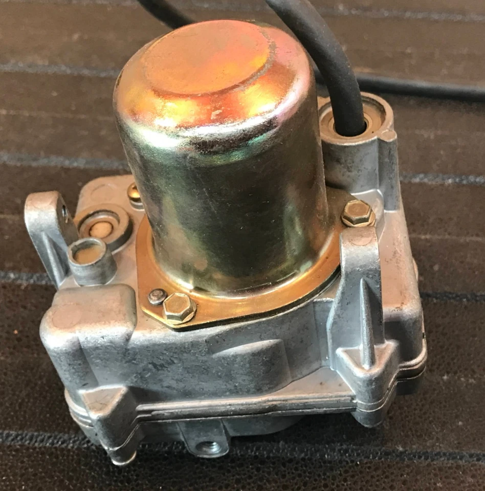 Actuador de control de crucero VDO - 002-545-86-32 - para Mercedes-Benz 190D, 240D y más Foto 4 de 4