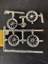 Monogram 2718 32 Ford Roadster Street Rod Parts Kit Bash Chrome Wheels 18 54