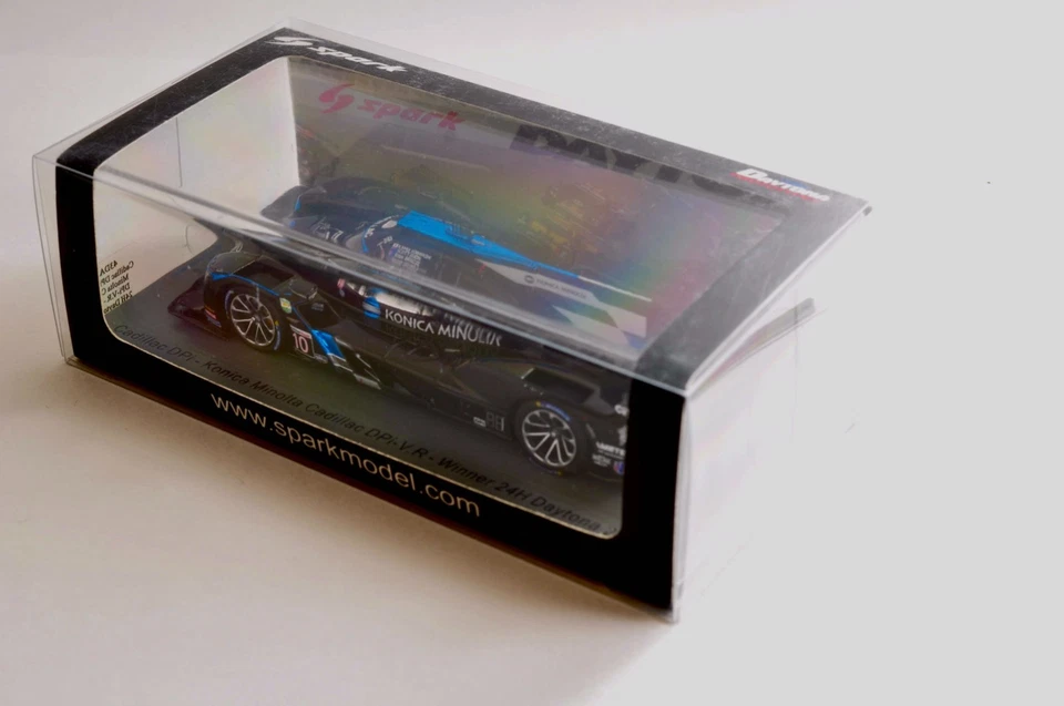 SPARK - KONICA MINOLTA CADILLAC DPI-VR WINNER 24H DAYTONA 2020 SCALA 1:43 43DA20 - Immagine 4 di 4