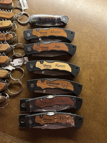 Yellowstone Pocket Knives, New Multi-functional -Yellowstone Engraved wood - Picture 5 of 15