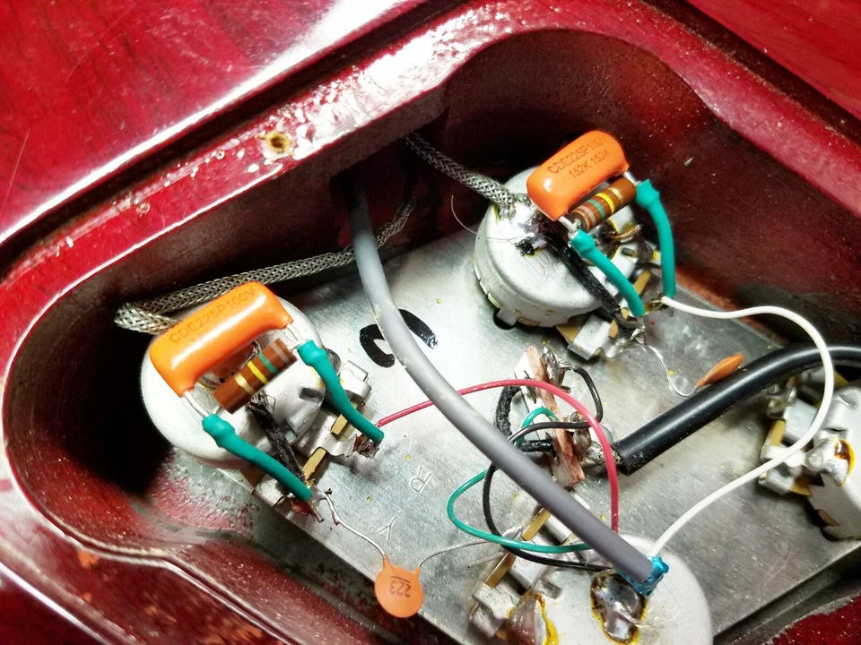 Kit de circuito de purga de volumen agudo .0015uf tapa naranja 150 k Allen Bradley 2 piezas Foto 2 de 4