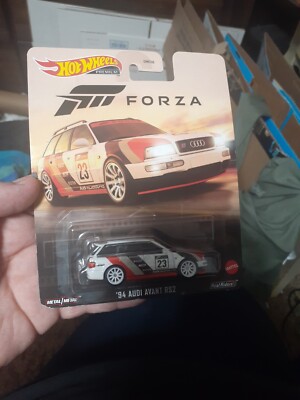 Hot Wheels Premium - Forza '94 Audi Avant RS2 - Sealed