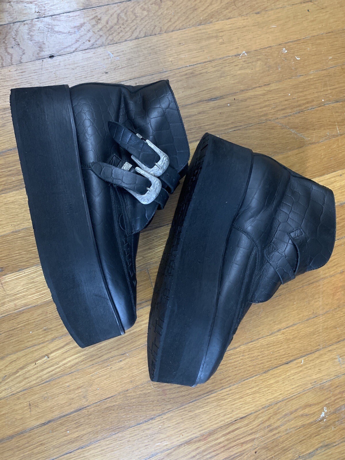 London Underground Creepers USM11 Platform Gem