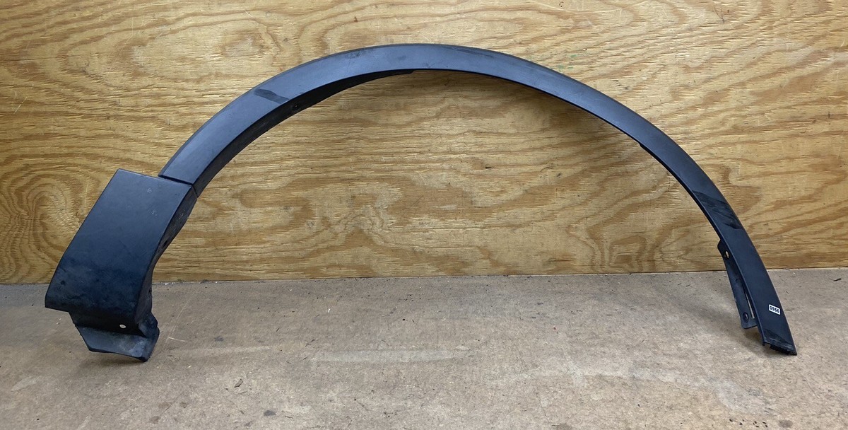 2016-2019 Ford Explorer Front Right Fender Flare MOLDING FB53