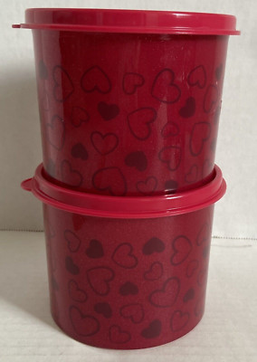 *TWO* Tupperware 4623B Containers with Lids Red Sparkly Hearts 2 cups pre-owned