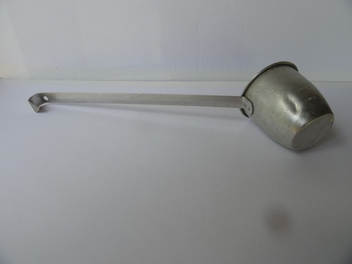 Vtg 1970s Cuter Metal Measuring Cup Ladle - Picture 8 of 8