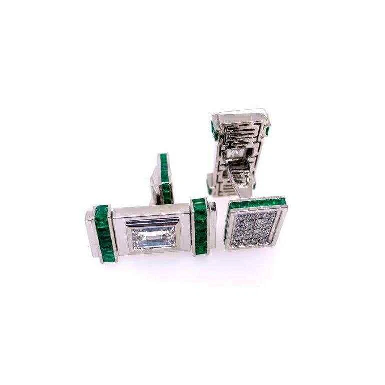 Feature Two Baguette Cut CZ With Green Emerald Fantastic Design Men's Cufflinks - Image 4 of 4