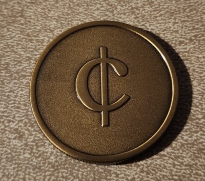 So This is a Geocoin mai 2006 Geocoin traçable et activé ! Livraison