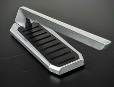 Disney Star Wars Galaxy s Edge Metal Stand for Legacy/Savi Lightsaber Hilts