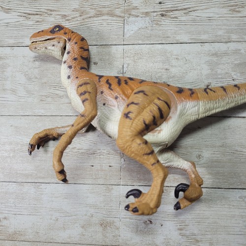 Jurassic Park: The Lost World Velociraptor J18 Snap Jaw Attack Roar (1996) funktioniert - Bild 2 von 7