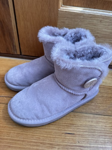 TARRAMARRA UGG Buttons Classic Merino Sheepskin Boots Pink US 5