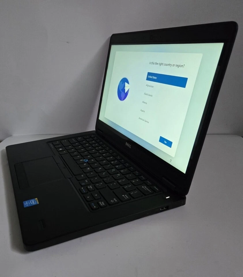 Dell Latitude E5450 14" HD Intel Core i5-5200U 2.20GHZ 8GB 128GB Windows 11 - Image 2 of 4
