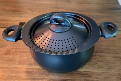 Bialetti 5.5-Quart Nonstick Aluminum Pasta Pot with Strainer Lid and Handles