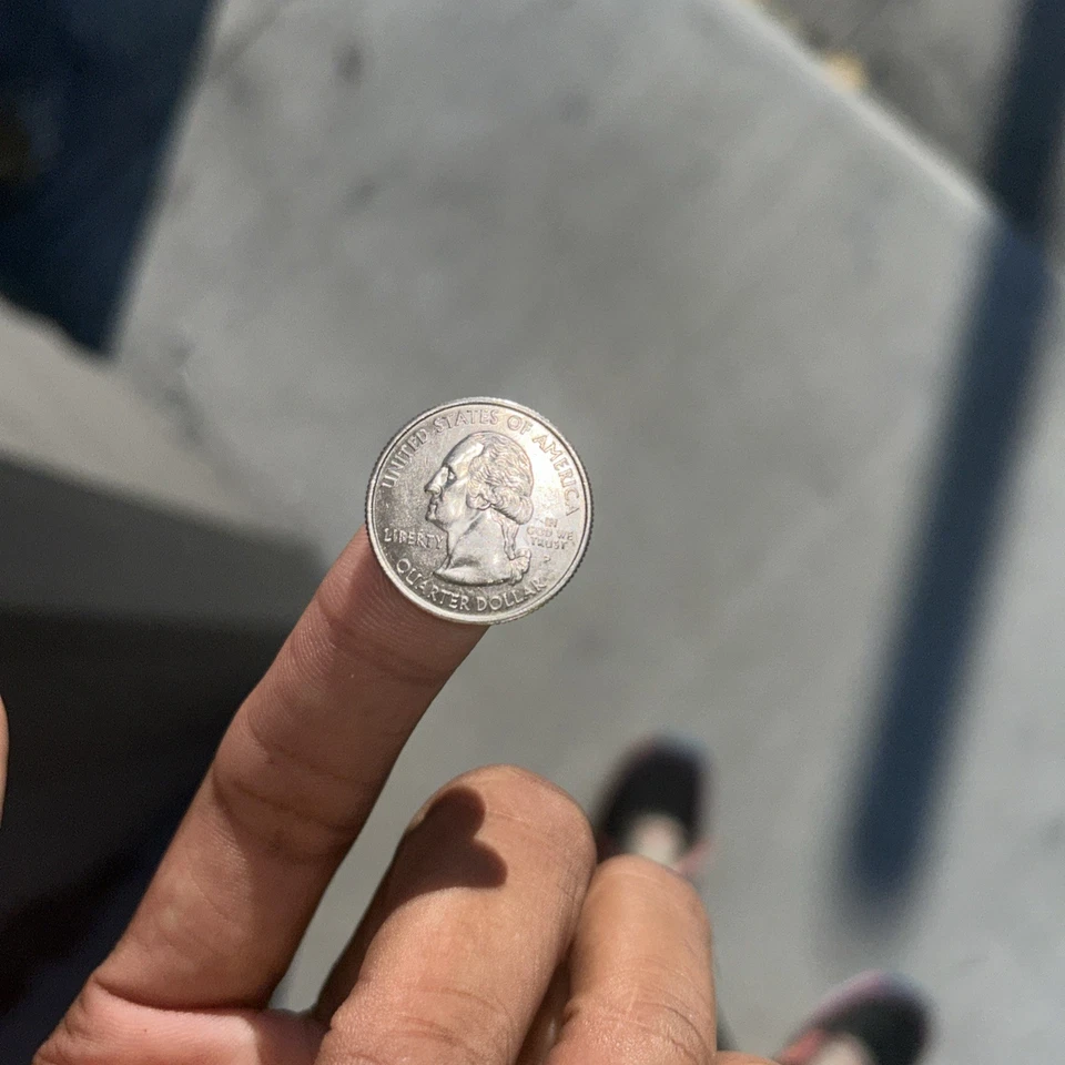 2004-D Wisconsin High Leaf Error Quarter Dollar Coin- Good Condition - Image 2 of 4