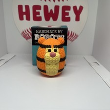 Handmade by Robots Disney Knit Easter Egg - Tigger Winnie the Pooh Vinyl Figure