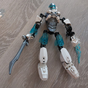 LOT of  3 HERO Factory Brain Attack 44010 LEGO HERO Factory STORMER, Emiku Mask