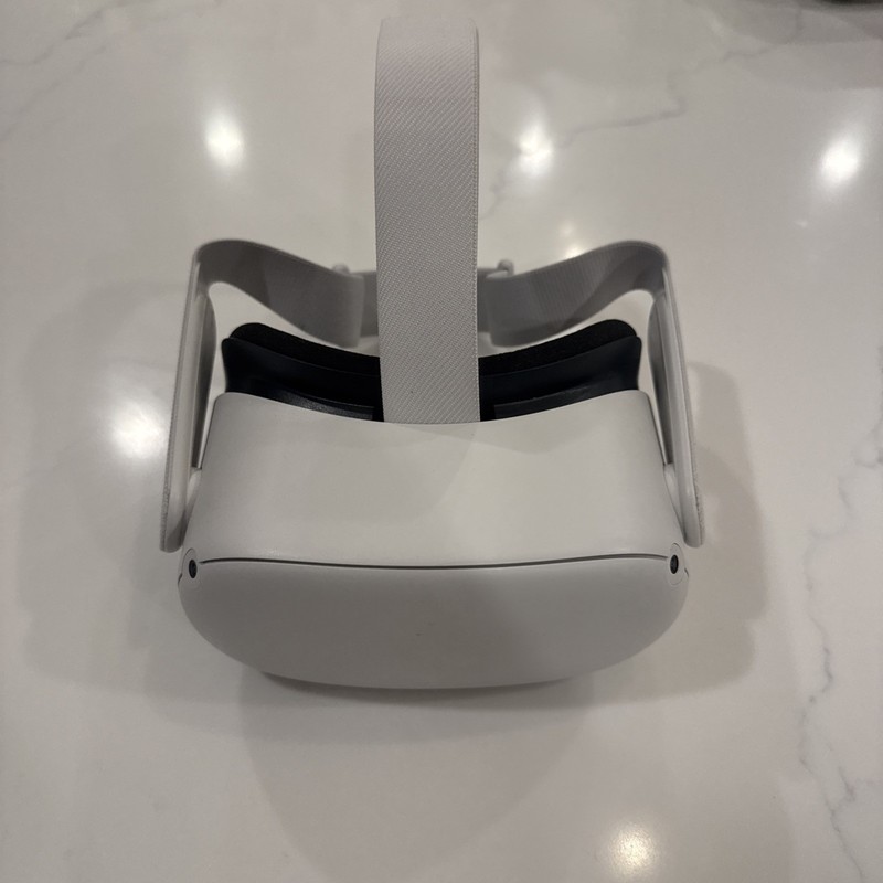 Meta Oculus Quest 2 128GB VR Headset  (Comes with Original Box and Controllers)