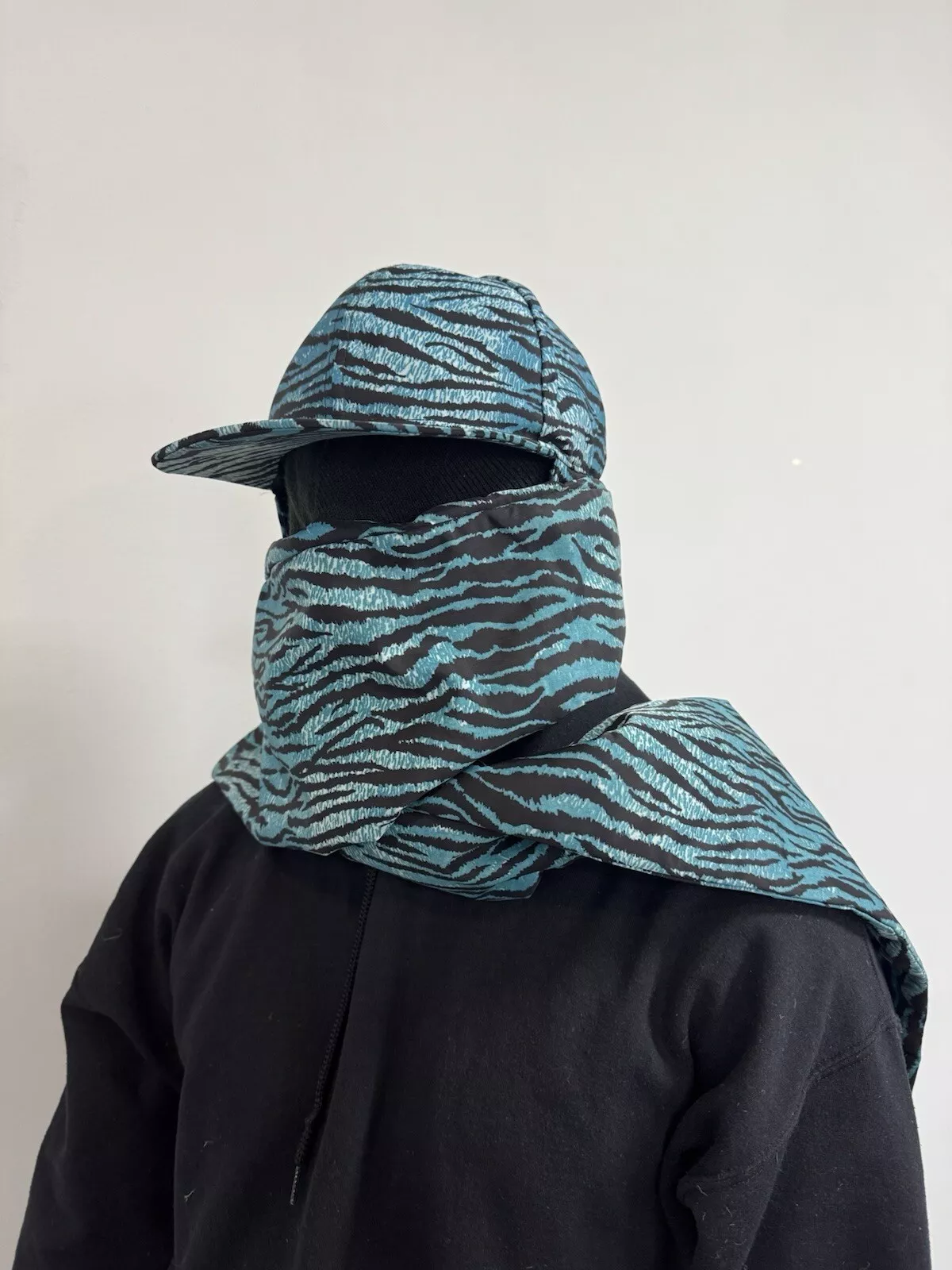 Casquette rembourrée avec écharpe KENZO H&M streetwear y2k très folle