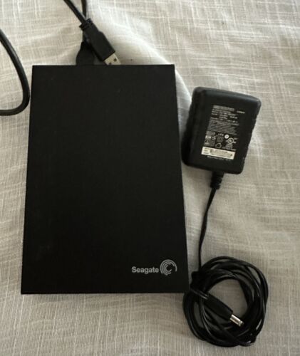 Seagate Expansion 4 TB Desktop External Hard Drive - MODEL SRD00F2 with Cords - Photo 1/4