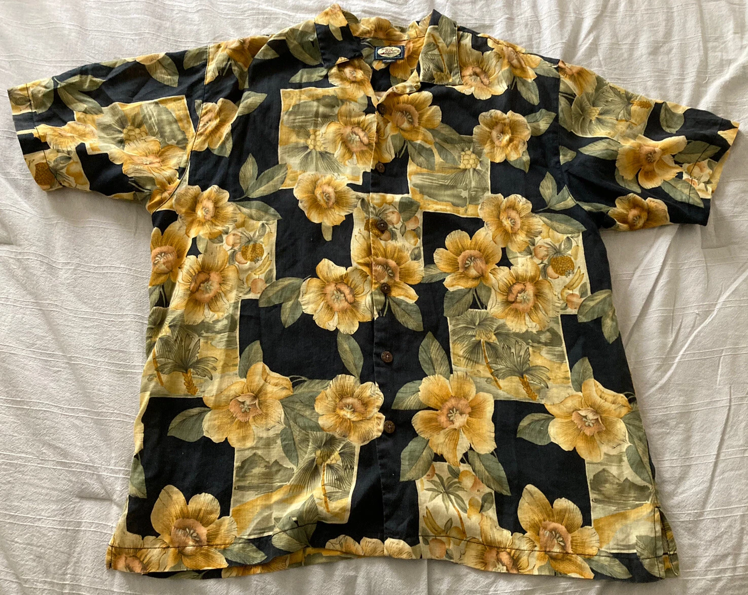Vintage Tommy Bahama Multicolor 100% Linen Hawaiian Aloha Button Shirt Medium
Opens in a new window