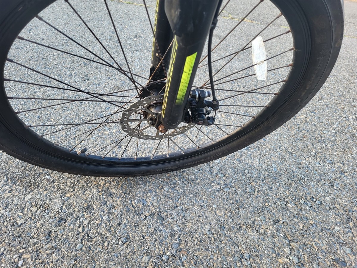 Schwinn 24インチ　キッズバイク 21速 ブラック/ブルー Schwinn 24インチ キッズバイク 21速 ブラック/ブルー 大注目