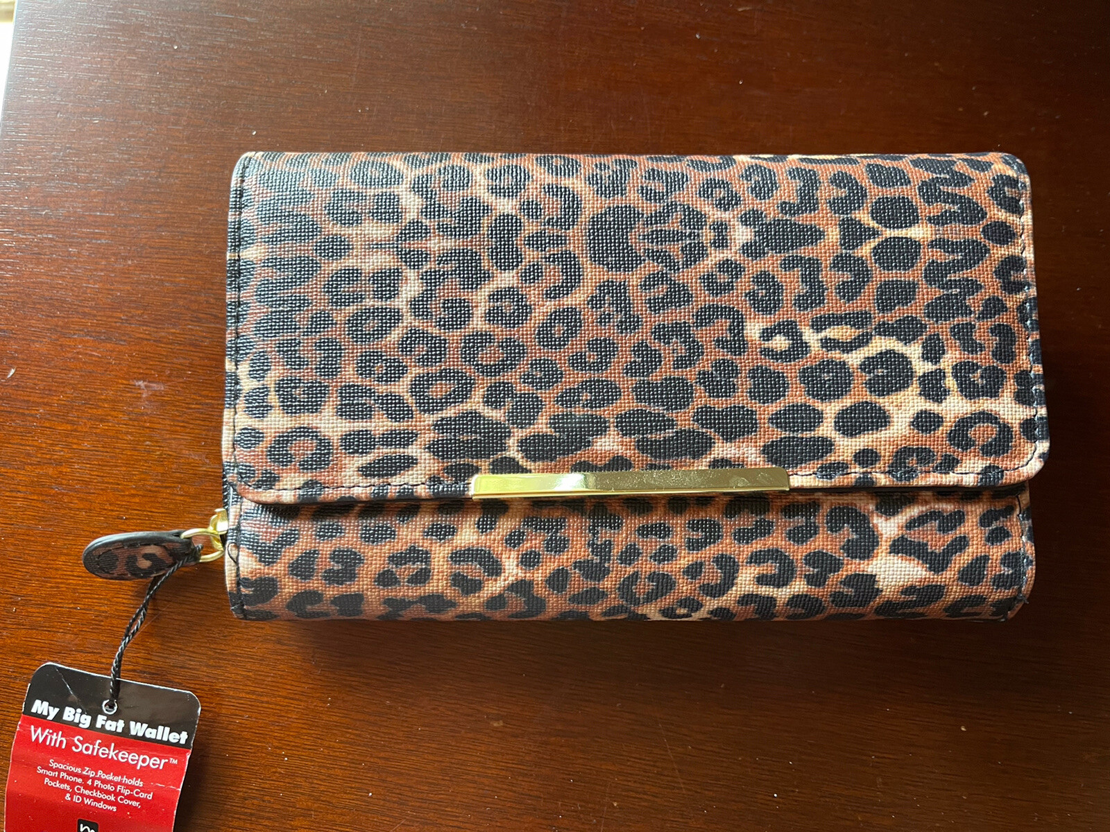 Stylish Leather Wallet for Women – Compact & Elegant Design-image