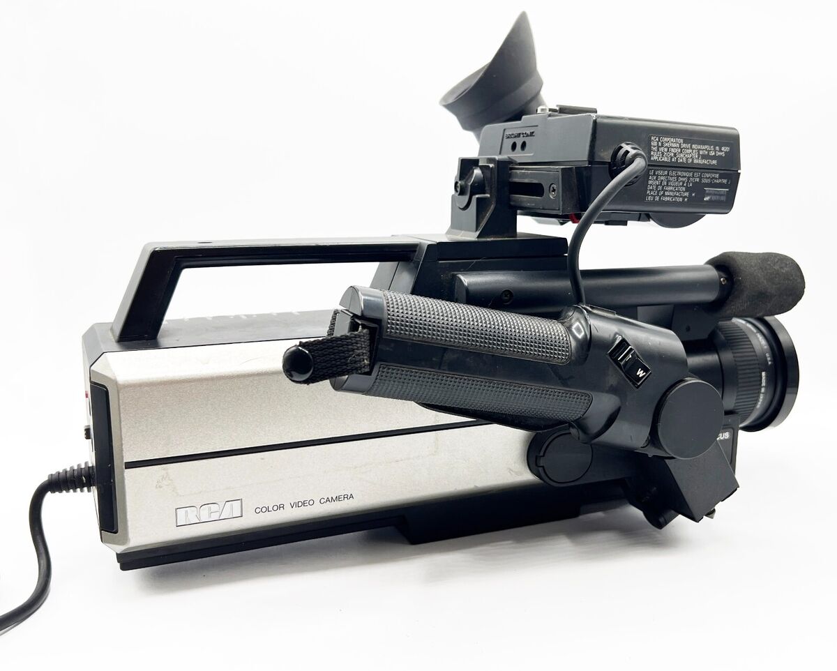 1984 RCA Color Video Camera w/ Viewfinder (CC017 1984 RCA Color Video Camera w/ Viewfinder (CC017