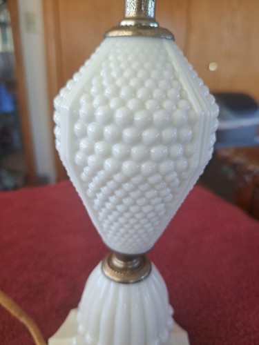 opaque Milk Glass Mid-Century Modern 4 Pattern Small Vintage Parlor Table Lamp - Picture 10 of 20