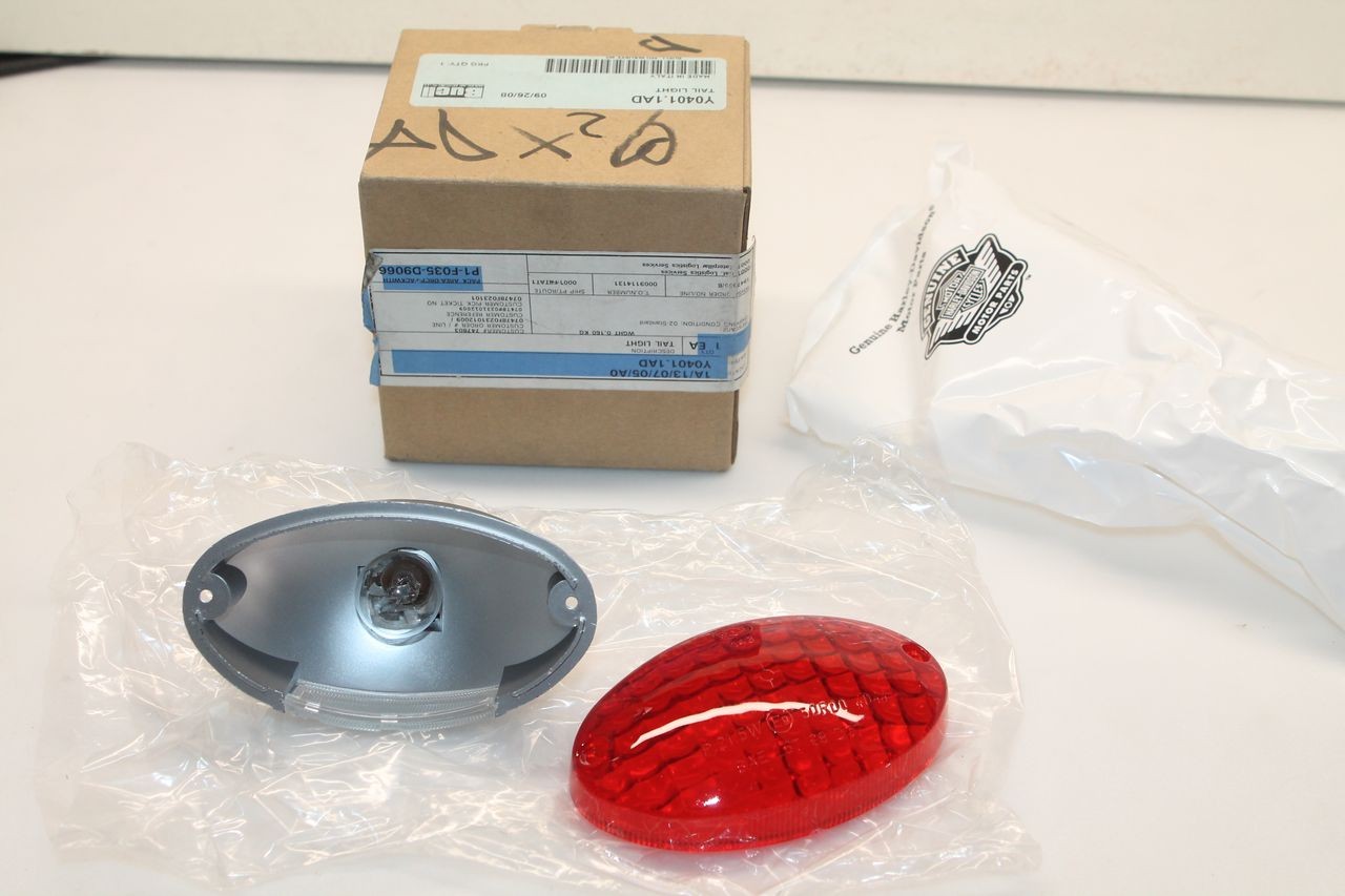 Feu arrière d'origine Buell référence Y0401.1AD bloc optique neuf pour XB9 et XB12