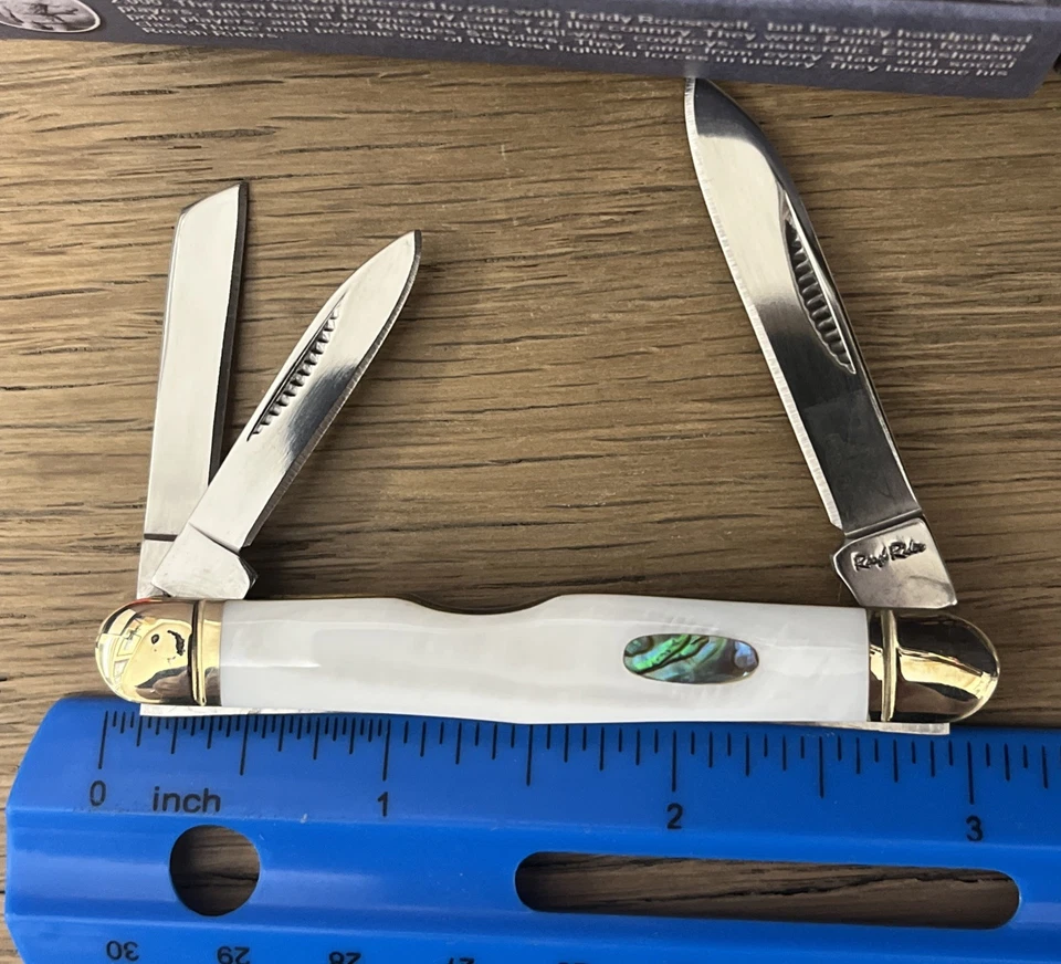 Rough Rider RR 428  Pearl Handle Center Swell Whittler Pocket Knife - Image 3 of 4