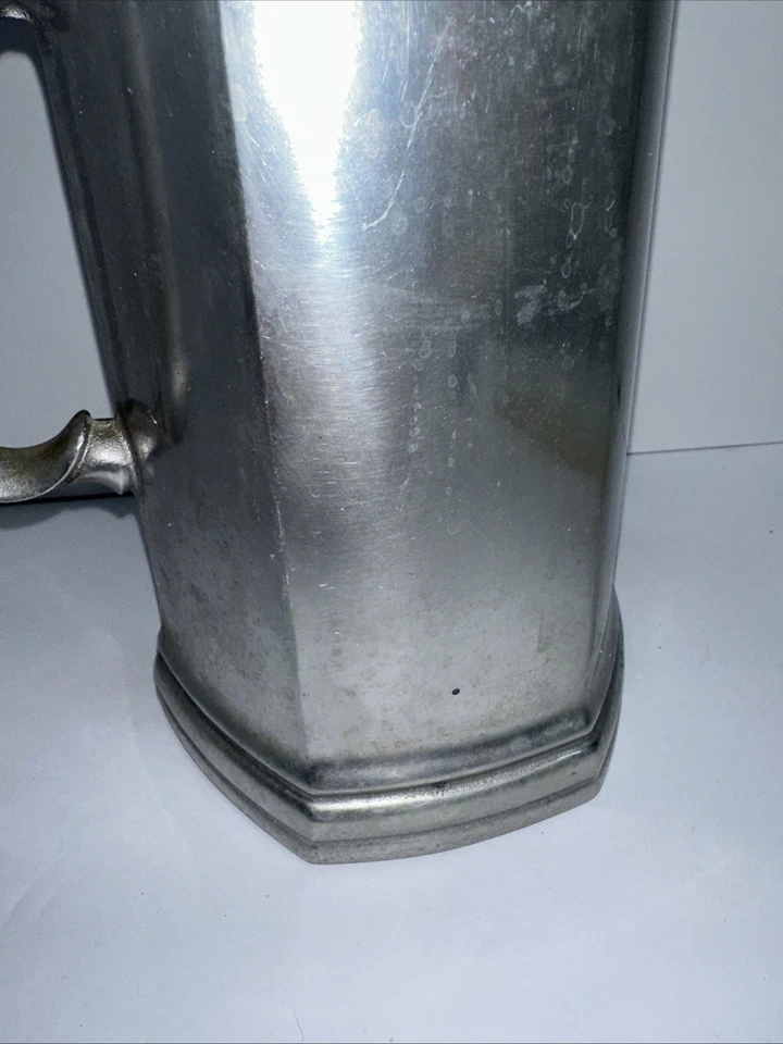 "Jarra grande Wilton Armetale peltre octogonal Mulberry Hill 10 1/4""" Foto 3 de 4