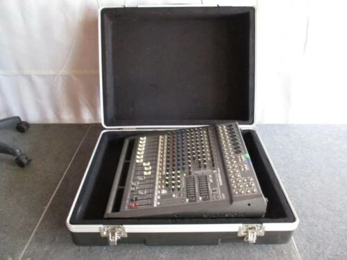 Consola de mezcla Samson Technologies mezcladores en vivo y de estudio