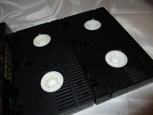 LANGOLIERS THE - STEPHEN KING'S DOUBLE VHS (PERFECT KEPT PLAYABLE CONDITION) - Picture 13 of 14