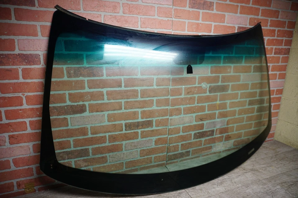 2011-2012 福特 EXPLORER XLT 3.5L 气体前挡风玻璃售后 — 第 2/4 张图片