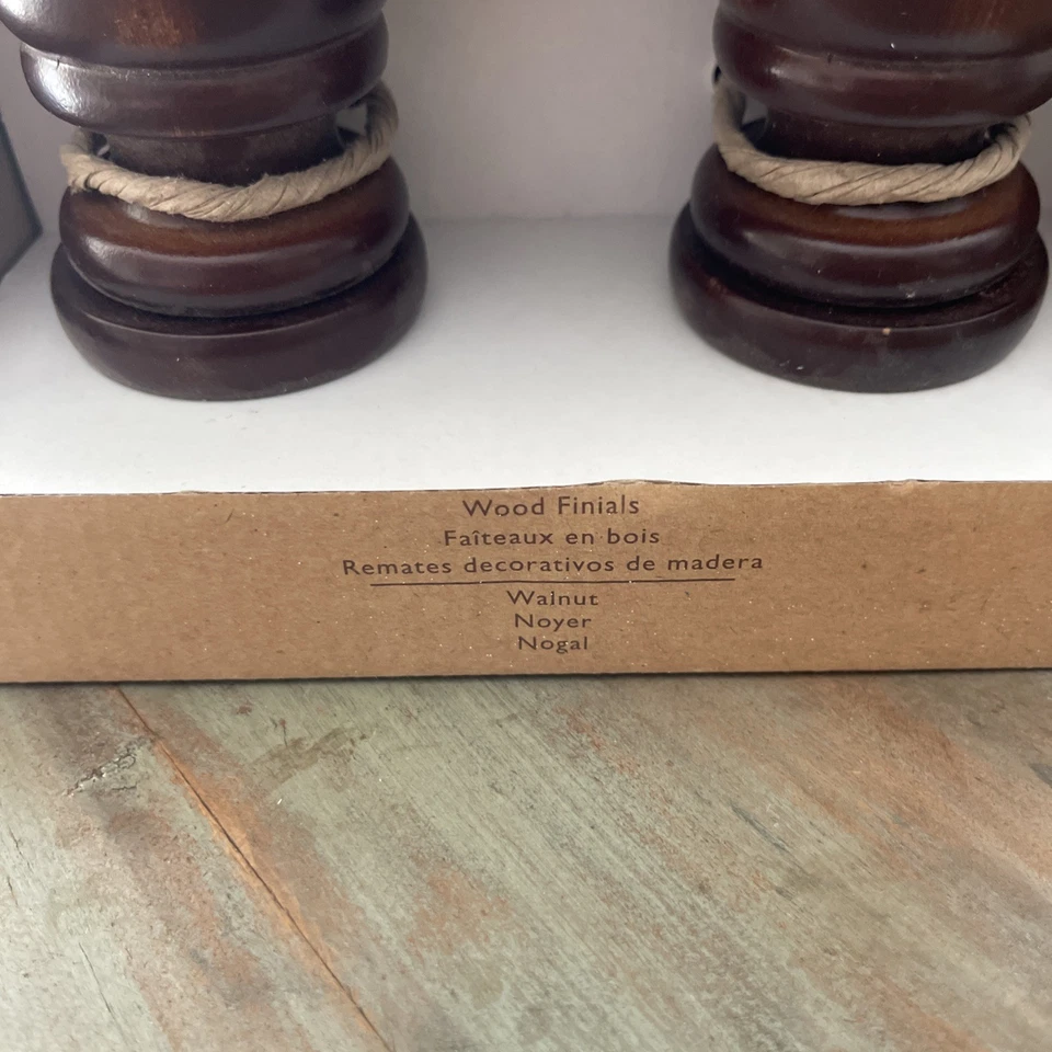 全新 Allen & Roth 2 Finials 棕色/胡桃色饰面 适合 1 3/8 或 1 3/4 杆 — 第 4/4 张图片