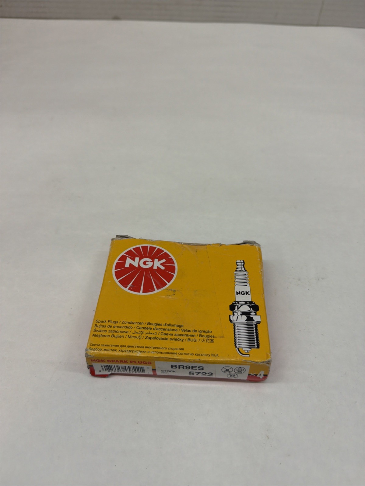 SET OF 4 NGK Plug Spark Plugs BR9ES 5722
