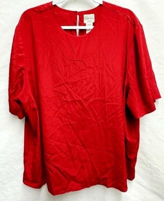 Modern essentials  24W crimson red satiny scoop neck plus short sleeve top