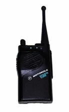 Motorola VISAR PLUS H05UCD6DB4 800 MHz. Portable Radio & Antenna