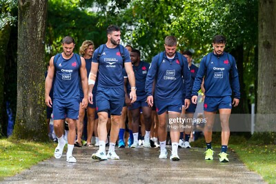 Patch Sponsor ASPETAR maillot NO Porté Foot 2025 PSG PARIS ST GERMAIN TRAINING